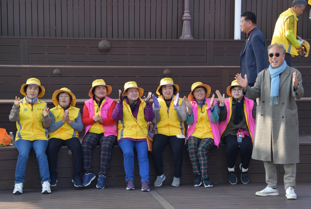 논산시 100세건강위원회 걷기대회(탑정호3주자장) 2023.11.15(수) 이미지(3)