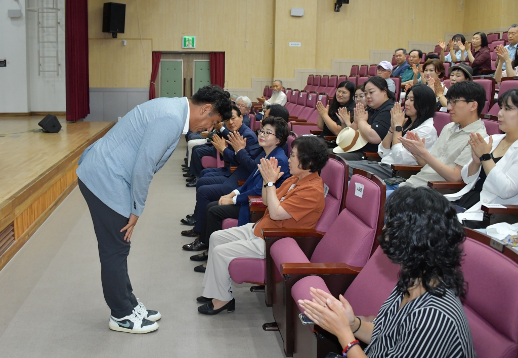 제4회 논산청년작가 초대전(논산문화원) 2024.07.06(토)  이미지(7)